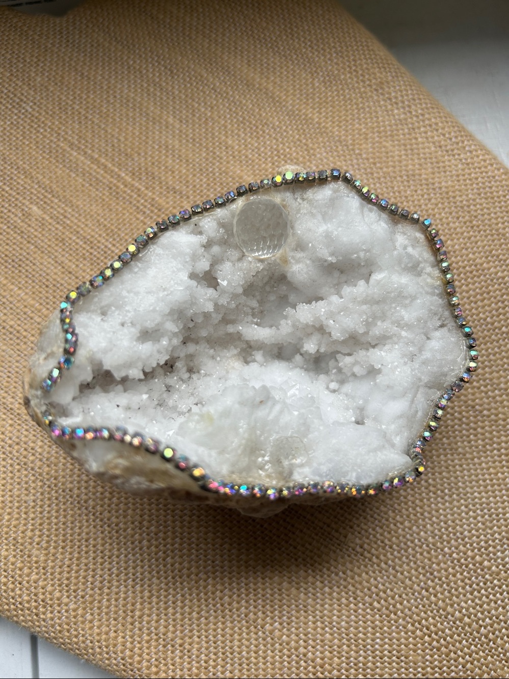 Crystal geode. - Picture 4 of 7